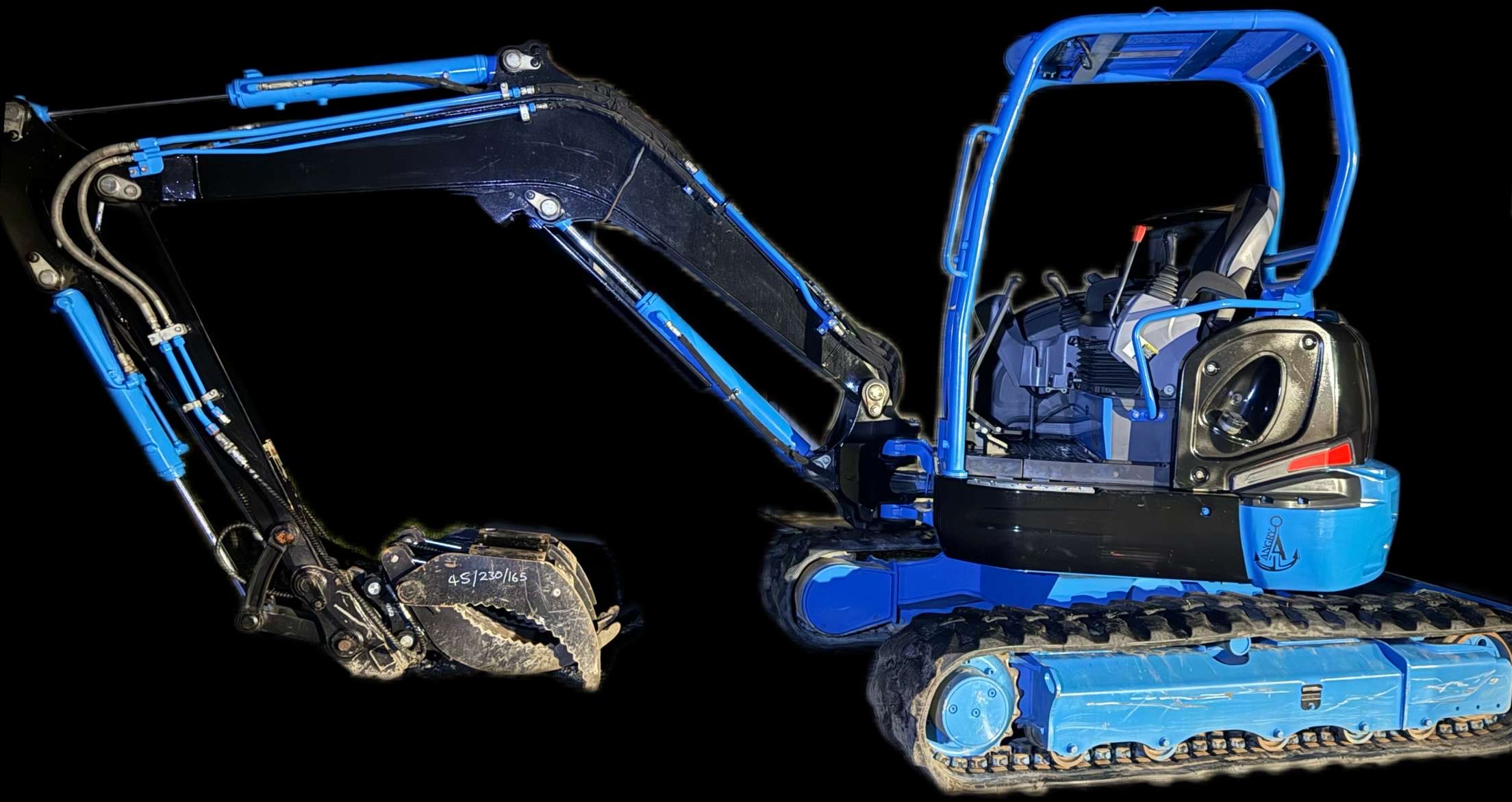 ACS Earthworks equipment and team